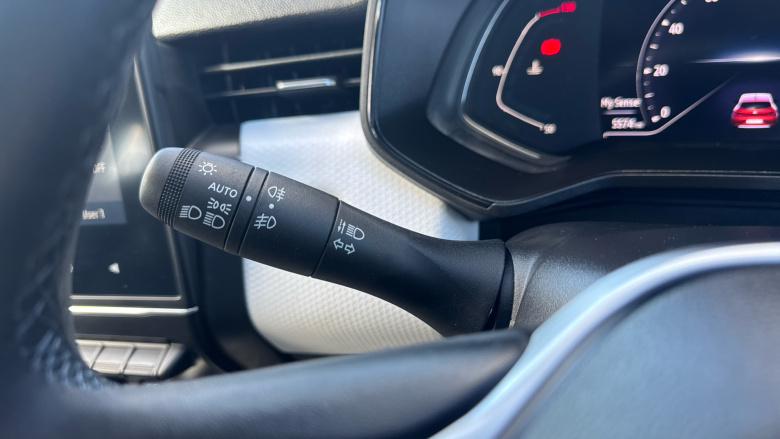 Renault Clio 1.0 TCe 90 SE Edition 5dr Petrol Hatchback